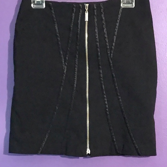 Cachè Mini Skirt - Picture 3 of 8